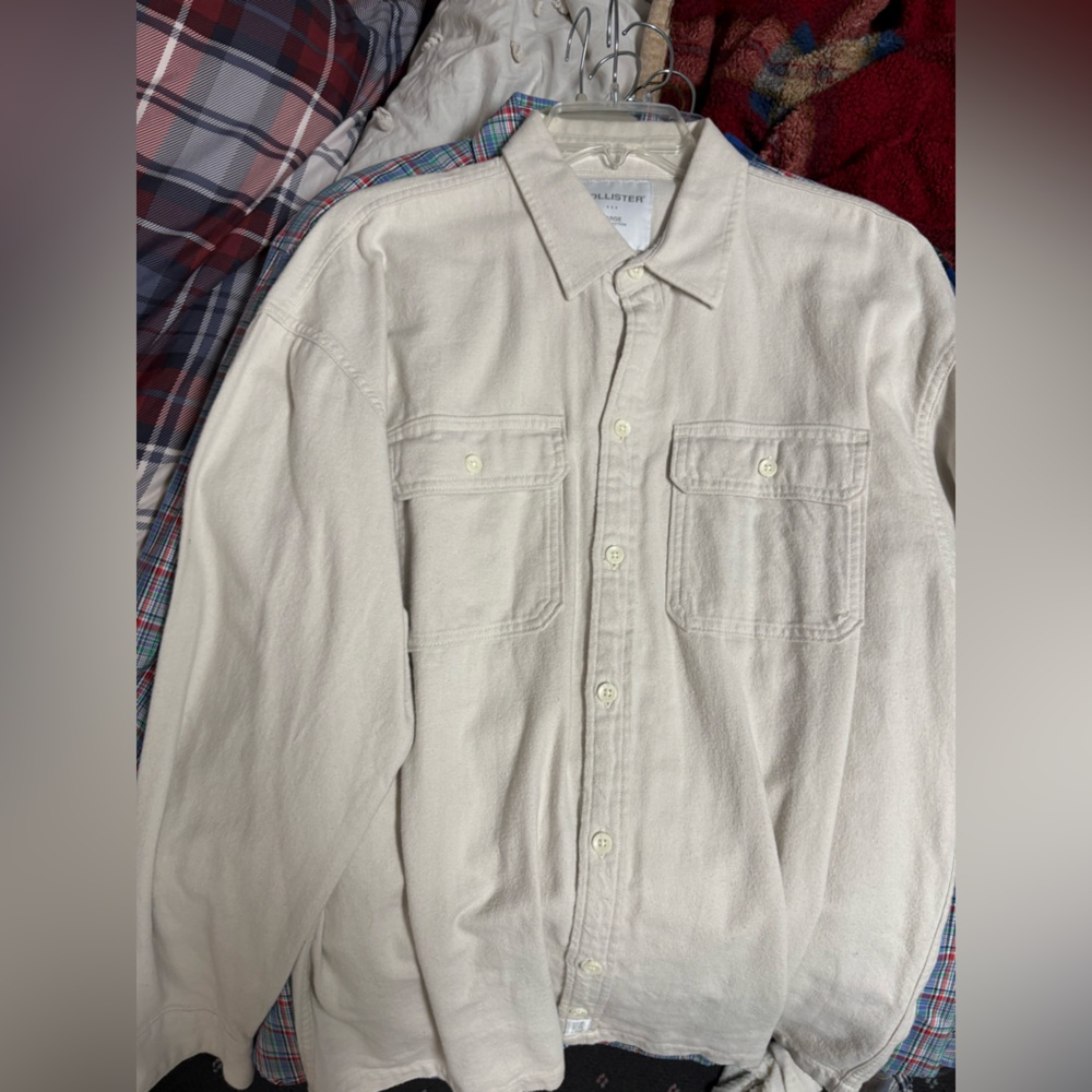 Hollister Men's Casual Cream Button Down Shirt